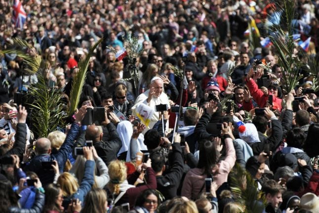 Pope urges young people not to remain silent