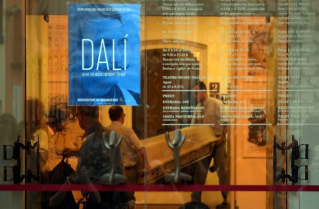 Dalí’s remains finally re-buried after paternity test