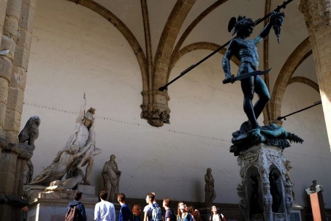 American tourist faces fine for peeing on famous Florence arches