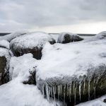 Snowdrifts and more ice likely this week: DMI
