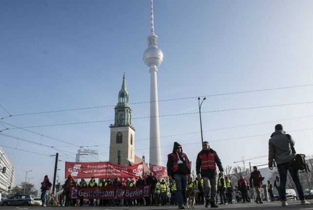 Public sector workers in Germany to strike for more pay ‘before Easter’