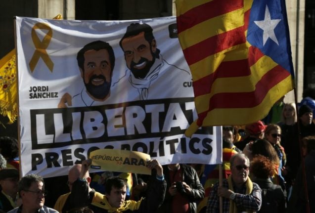 Jailed Catalan separatist mulls dropping leadership bid