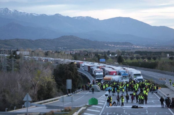 IN PICS: Roads blocked in Catalonia in Pro-Puigdemont protests