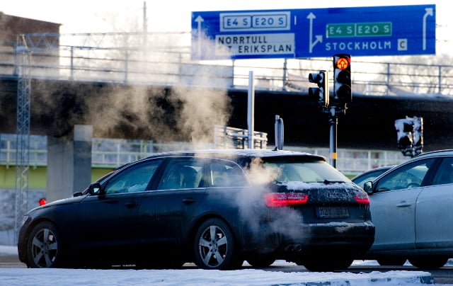 Sweden gives green light for cities to ban old diesel cars