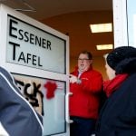 Food bank in Essen reopens doors to migrants