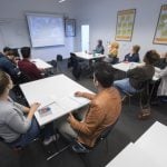 Long queues and lack of teachers hit Swedish for Immigrants courses