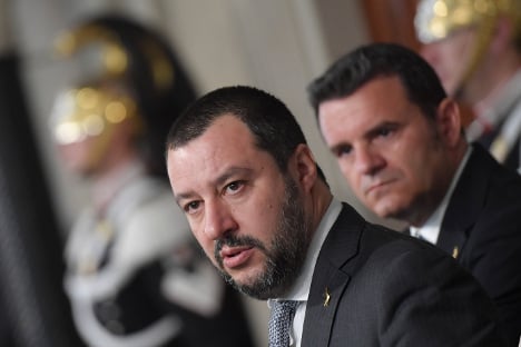 Italy's political heavyweights dig in heels at government talks