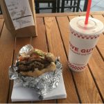 Frankfurt’s new Five Guys may pull in the crowds. But it doesn’t do green sauce