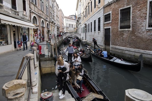 Tourist hotspot taskforces meet in Venice to tackle overcrowding