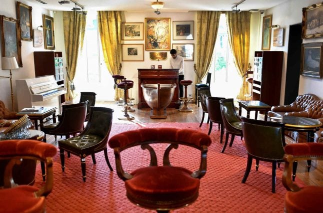France's legendary Ritz hotel breaks record in furniture auction