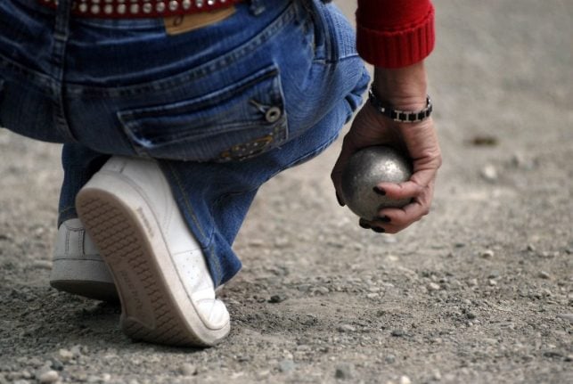 France's rebellious boules players told to leave jeans at home