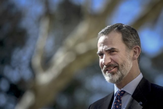 Spanish king backs judges during Catalonia visit