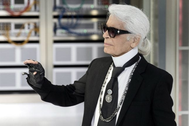 Lagerfeld may drop German citizenship over migrant welcome
