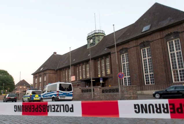Police officer shoots knife attacker dead on Flensburg train