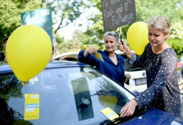 Balloons and spray cream: nationwide campaign launched against illegal parking