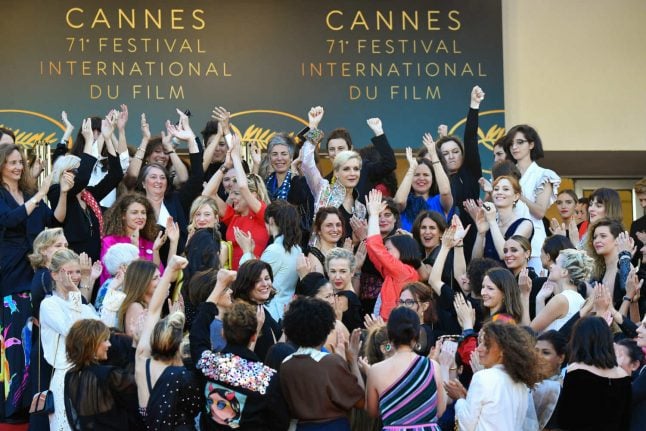 Female stars call for equal pay in Cannes protest