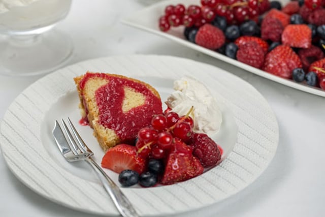 Swedish recipe: how to make raspberry coulis