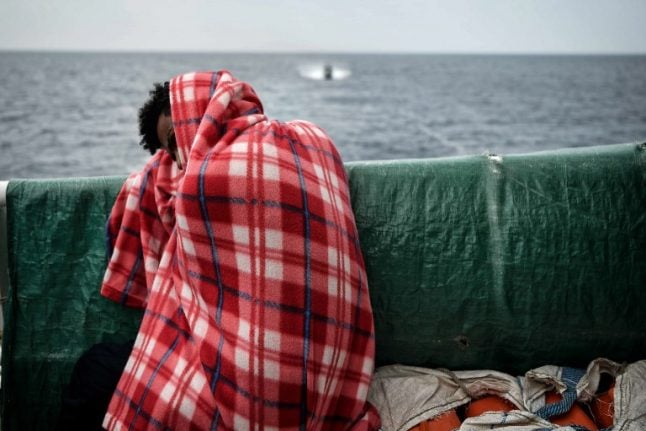 Italy or Malta must let stranded migrants land ‘immediately’: UN