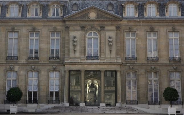 Elysée Palace to sell official souvenirs to raise cash for renovations