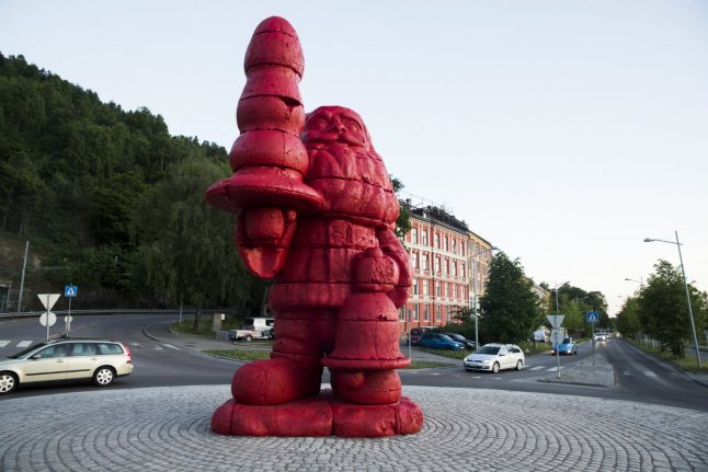 Red version of ‘butt plug’ Santa statue unveiled in Oslo