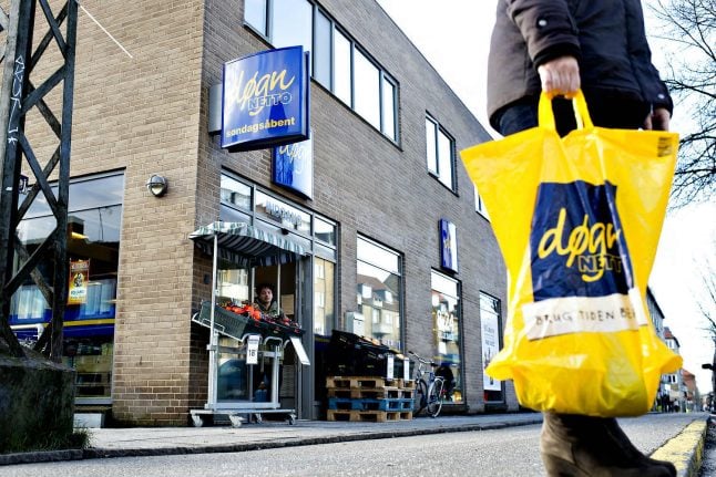 Danish supermarket tries new tactic to cut plastic bags