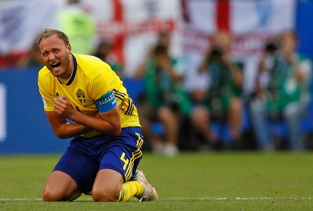 Sweden's World Cup hero Granqvist to continue until Euro 2020