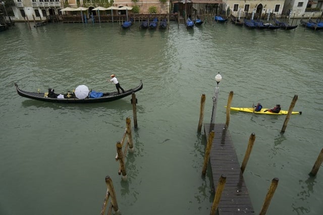 Venice bans kayaks and canoes from the Grand Canal