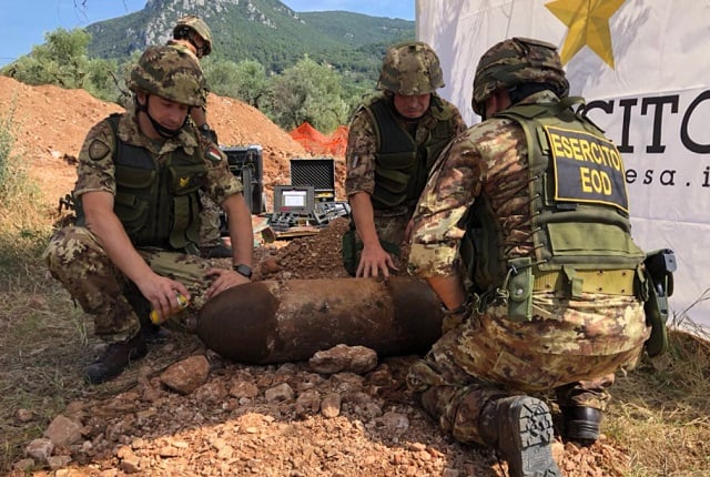 19,000 evacuated for detonation of two unexploded WW2 bombs