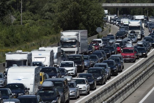 Traffic warnings issued as French holidaymakers hit the road
