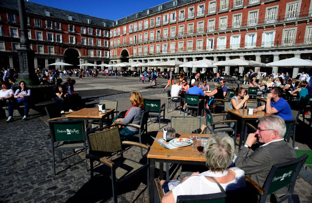 Tourism boosts job creation over summer months in Spain