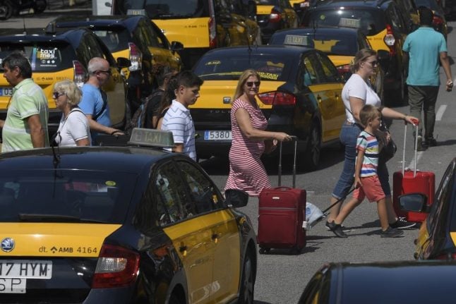 Taxi strike against Uber spreads across Spain