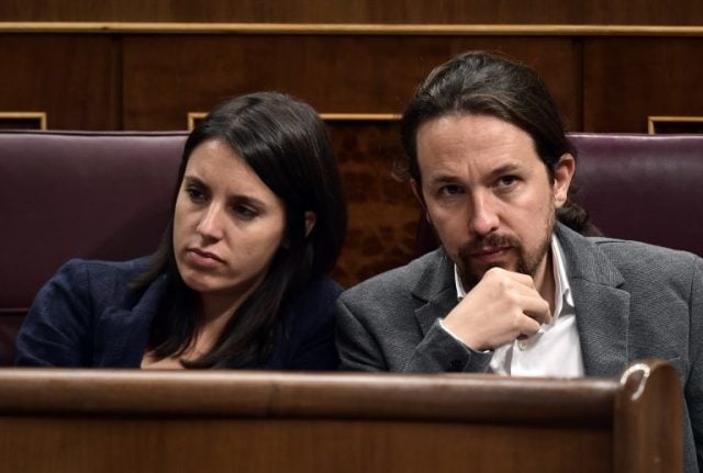 Podemos twins arrive three months early