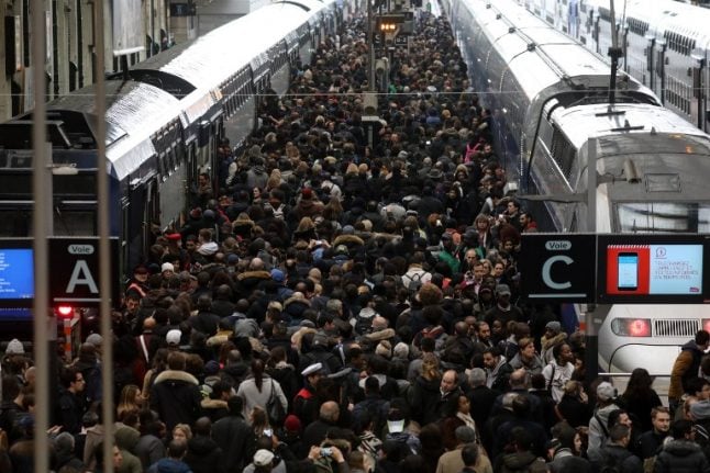 French rail strike left SNCF €800 million out of pocket