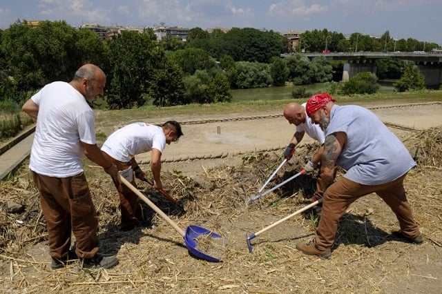 Rome's green-fingered inmates clean up the city's parks and gardens