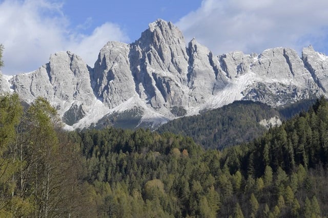 Italy restricts vehicle access to the Dolomites to protect the mountains from excessive tourism