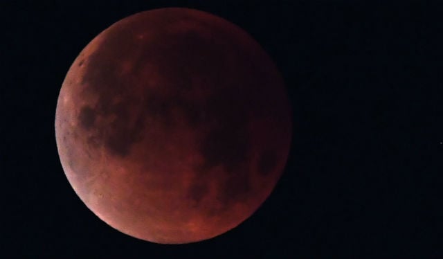 Eclipse: What you need to know to catch Friday's blood moon in France