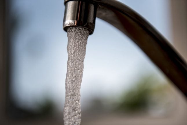 Danes hospitalised after drinking too much tap water