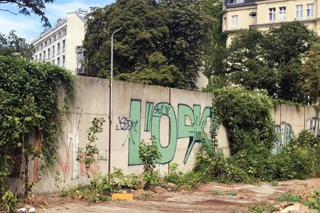 New section of Berlin Wall discovered by accident in inner-city park