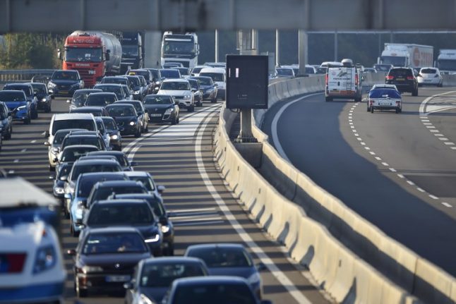 Drivers face difficult weekend on French motorways as holidaymakers head home