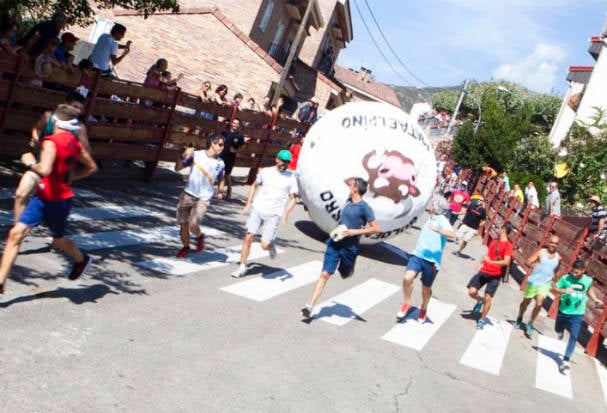 Man crushed by 250kg globe in Spain's running of the balls festival