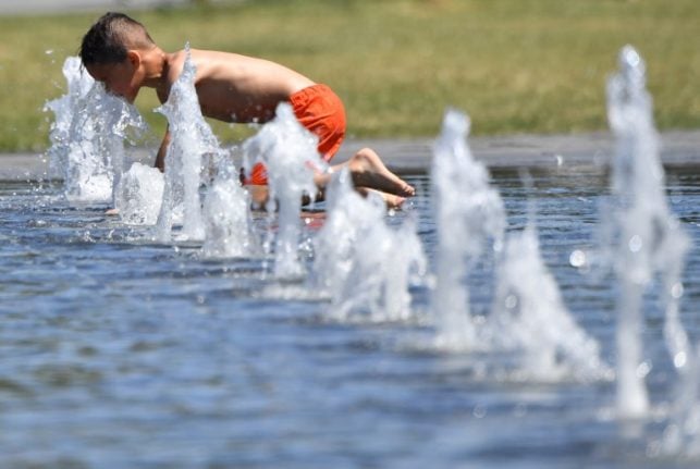 Public warned as eastern and southern France placed on heatwave alert