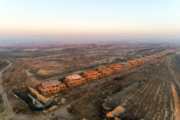 IN PICS: Drone photography reveals haunting beauty of Spain’s unfinished housing