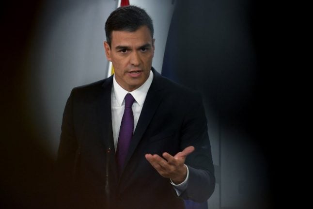 Spanish PM denies plagiarism as degree scandal deepens