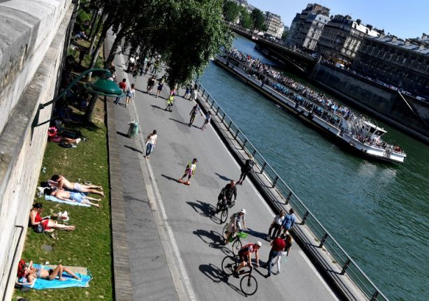 French court gives green light to cars on Seine riverbanks