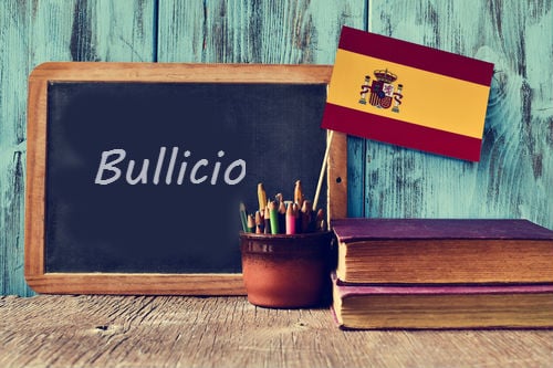 Spanish Word of the Day: 'Bullicio'