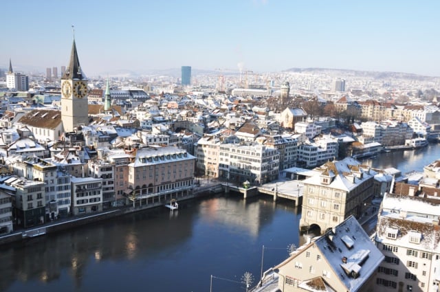 Swiss wages: Salaries in Zurich hit record high