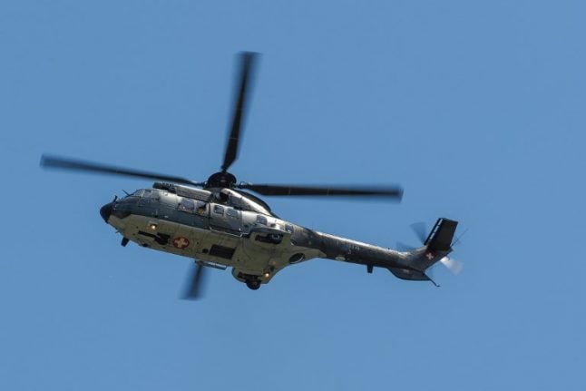 Heli taxis and huge alcohol bills: Swiss army top brass under fire over expenses