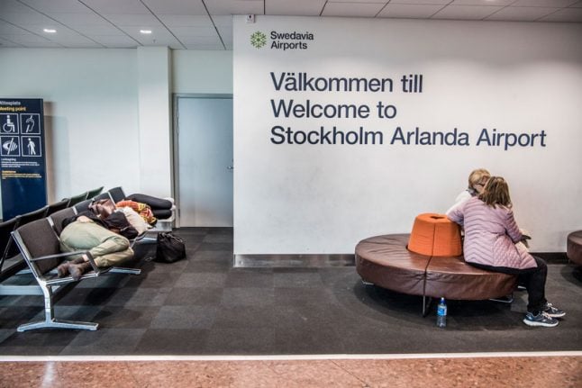 Plane hits wall at Stockholm Arlanda Airport
