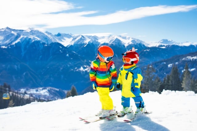 Switzerland to give away 12,000 six-day ski passes for kids