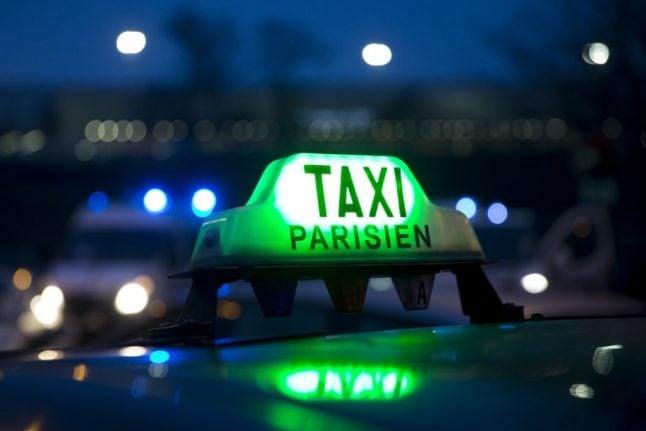 Paris airport rolls out new taxi system after fake driver hits tourists for €247 ride